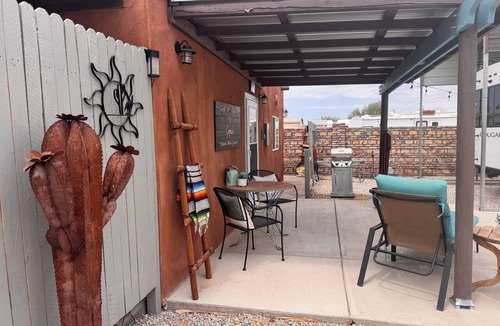 Foothills Apartment | A GREAT PRICE! FOR A COZY CASITA, SECURED ON A LARGE PRIVATE LOT ALL TO YOURSELF