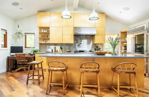 Venice House | A Peaceful Garden Sanctuary