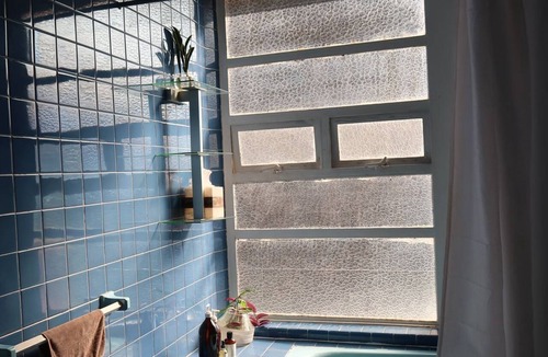 Narvarte Poniente House | Accommodations in Mexico City. Narvarte, Sol