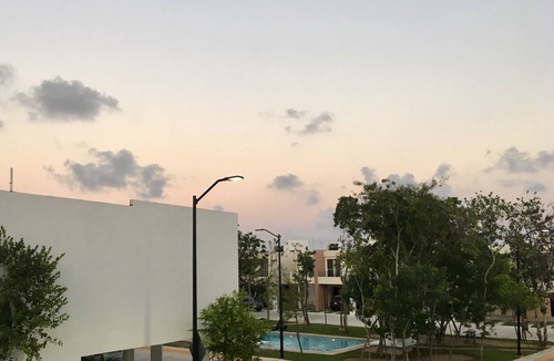 Puerto Juarez House | Affordable Carribean Home only 9mim from the beach