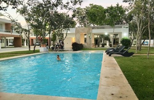 Puerto Juarez House | Affordable Carribean Home only 9mim from the beach