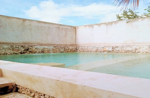 Izamal Hotel | Aldea Toktli Hotel and Museum - Pool, Starlink Wi-Fi, and Mayan House Museum Tour