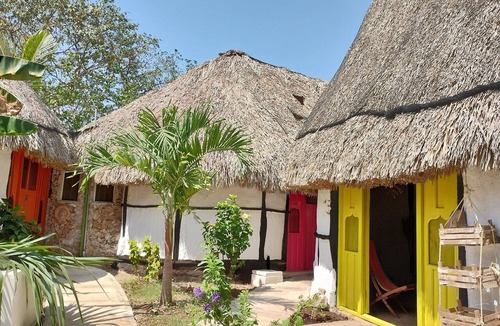 Izamal Hotel | Aldea Toktli Hotel and Museum - Pool, Starlink Wi-Fi, and Mayan House Museum Tour