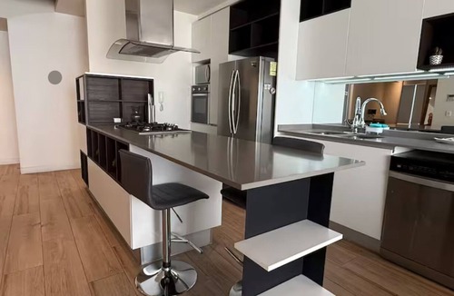 Financial District Apartment | Amazing 3 bedroom Apartment Loby 33