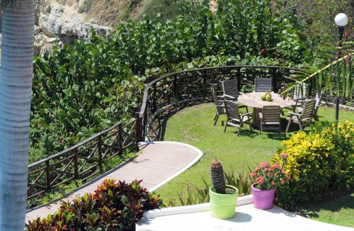 Santa Maria Huatulco House | An exclusive beach house, perched on a cliff with panoramic ocean views.