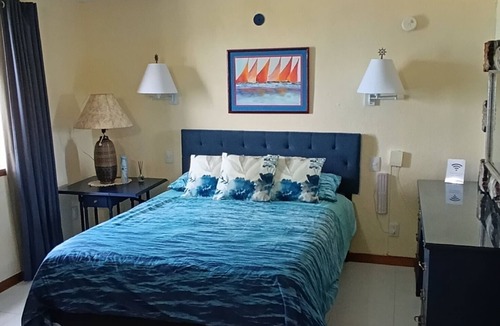 Zona Hotelera Resort | "APRIL SUITE" WELCOME TO OUR LOVELY AND COZY BEACHFRONT SUITE