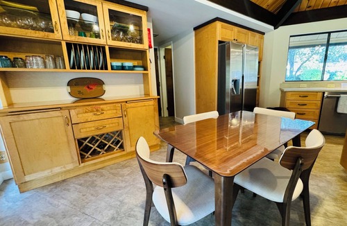 Auburn House | August specials Private Riverfront Retreat Hot Tub Near Wineries & Trails