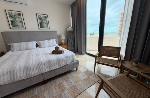 Telchac Puerto Apartment | Bajareque Oceanfront Luxury 3 BR Villa