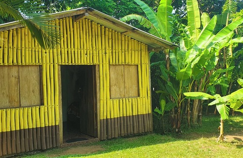 Catemaco Cabin | Bamboo cabin with 2 double beds