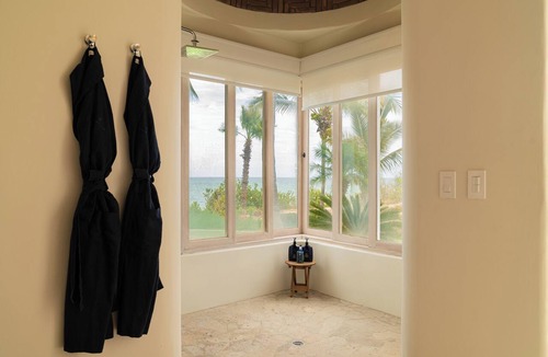 Mexican Riviera House | Bay Low House, a luxury all-inclusive beachfront property.