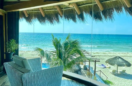 Playa del Secreto House | Beachfront 4 Bdrs. Penthouse with Private Pool, Chef, Housekeeper