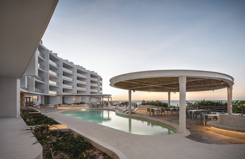 Miramar Condo | Beachfront 4BR Condo, Direct Beach Access, 3 Pools, SIELA Resort