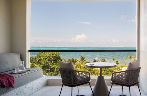 Punta Sam Hotel | Beachfront Family Haven Near Punta Sam & Golf Club