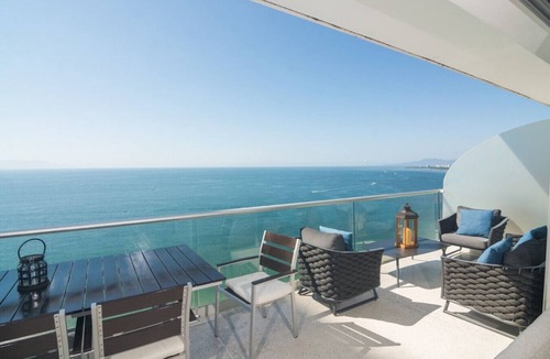 South Hotel Zone Apartment | Beachfront superb location with impressive views
