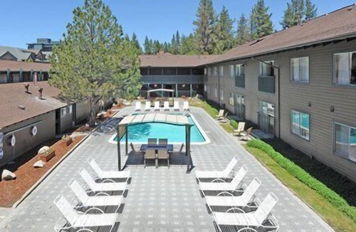 South Lake Tahoe Apartment | Beautiful 2 bedroom unit at resort, sleeps 6