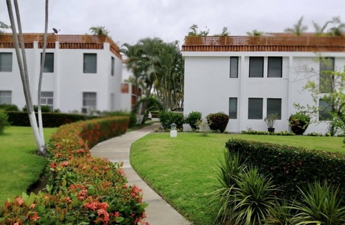 Club Santiago Apartment | Beautiful 2 bedroom condo just two blocks from the beach