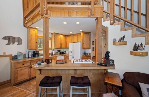 Boulder Bay Cabin | Beautiful Boulder Bay Setting & Lake Views! Game Room! HOT TUB!