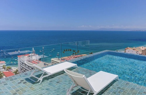 Romantic Zone Condo | Beautiful condo in delightful Puerto Vallarta with pool, wifi & terrace views!