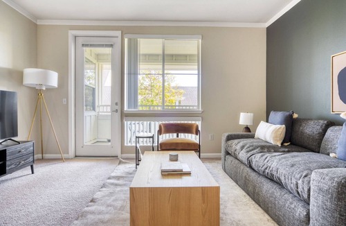 Central San Mateo Apartment | Beautiful Fremont 1BR w/W/D, Gym & Pool, nr Tesla, by Blueground