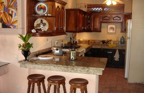 South Shore Hotel Area Villa | Beautiful Spanish Style Villa with Ocean View,100 steps from the Beach