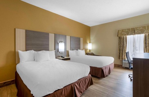 Springfield Hotel | Best Western Plus Springfield Airport Inn