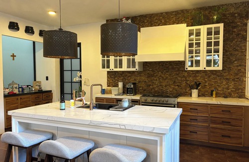 Santa Lucia del Camino House | Big house with many nature 2 terraces, big kitchen & big bedroom, 2 bathrooms