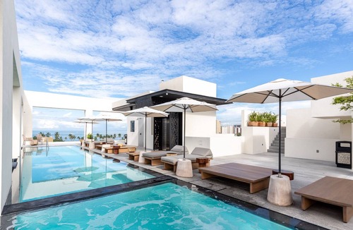 Colonia 5 de Diciembre Condo | Boutique Condo, 3 blocks to the beach!