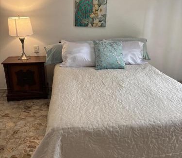 Cordoba House | Bright Room