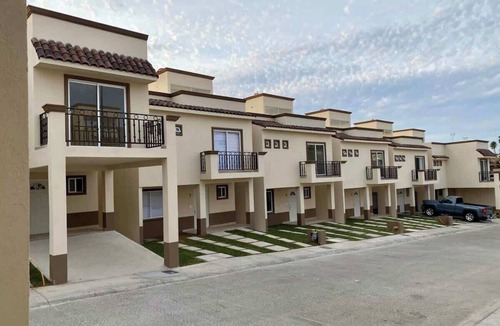 La Joya House | Brisas Del Mar 3BR 2BA, Pool and Ocean View