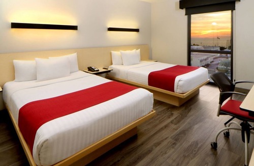 North Hotel Zone Hotel | Budget-Friendly Rooms with Pool Access Near Marina Vallarta - 2 Units