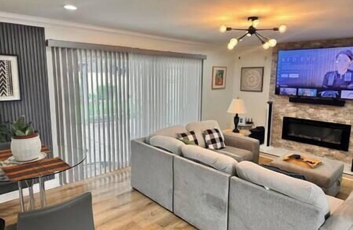 Buena Park House | Buena Park Cozy Room