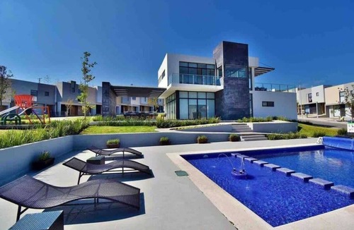 El Marques House | Casa Ámbar Comfort 1 Room in PB | SISU Homes