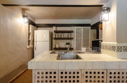 Valle de Bravo Villa | Casa Abi – A Peaceful Escape with Private Terrace and River Access