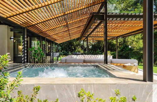 Valle de Bravo Villa | Casa Abi – A Peaceful Escape with Private Terrace and River Access