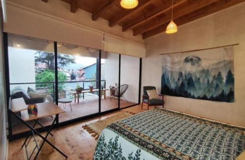 Del Cerrillo House | Casa Colibri San Cristobal