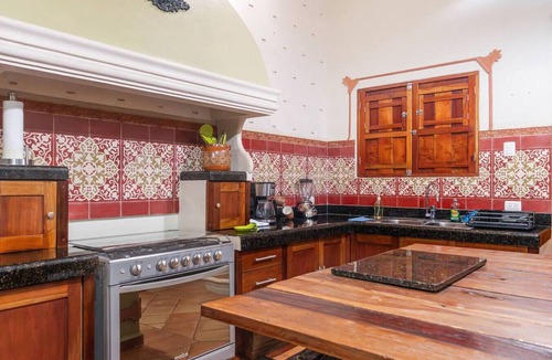 Centro House | Casa del Confidente - Luxury house w/private pool in Downtown Merida
