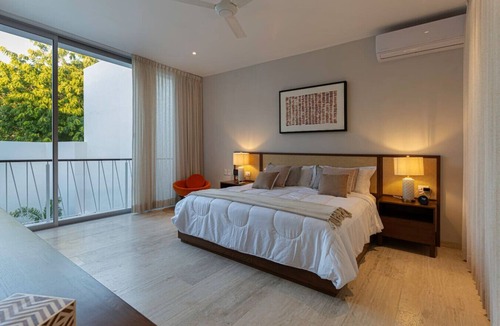 Zona Paseo Montejo House | Casa del Paseo| Rooftop Bar + 2 Pools near Montejo