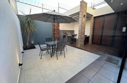 Xalisco House | Casa Fénix
