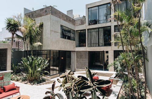 Chapalita House | Casa Ixaya by Barrio Mexico
