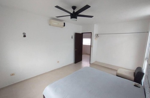 Merida House | Casa llena de vida en una zona privada