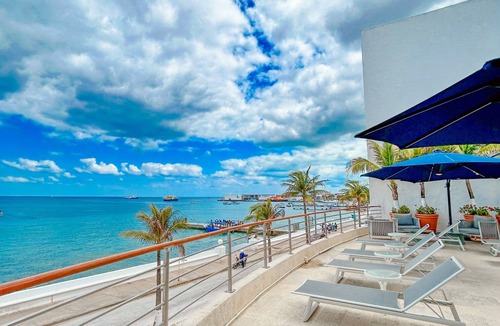 Colonia Centro Hotel | Casa Mexicana Cozumel