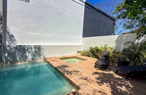 Zona Paseo Montejo House | Casa Naranjas · Design Home · Pool & Jacuzzi