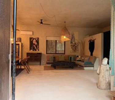 El Cuyo House | Casa Nikau Chic Getaway in El Cuyo