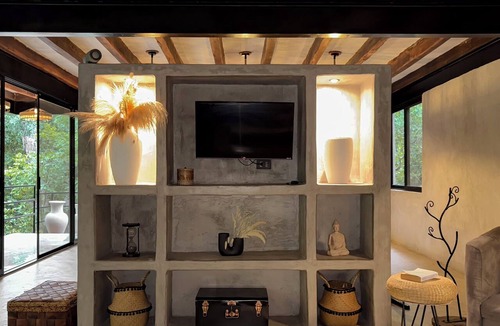 Leona Vicario Hotel | Casa Tattva Puerto Morelos