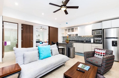 Emiliano Zapata Condo | Casita Mariposa! Pavilion Residences Studio 1 Bath