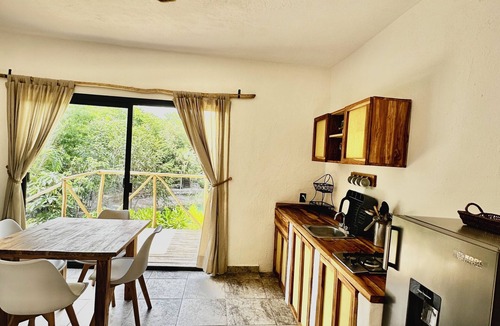 Lazaro Cardenas Cabin | Cenote Escondido - Cabañas y Camping
