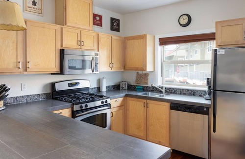 Government Camp Ski Chalet | Chalet 139 at the Official Collins Lake Resort