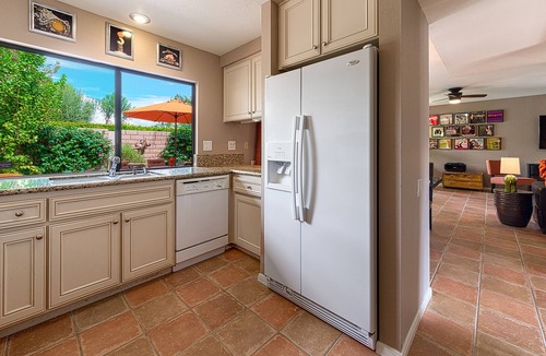 Sunrise Vista Chino Condo | Charming Mid-Century Condo with Private Courtyard and Easy Pool Access