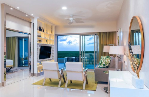 Punta Sam Resort | Christmas on the beach at 5-star Garza Blanca!
