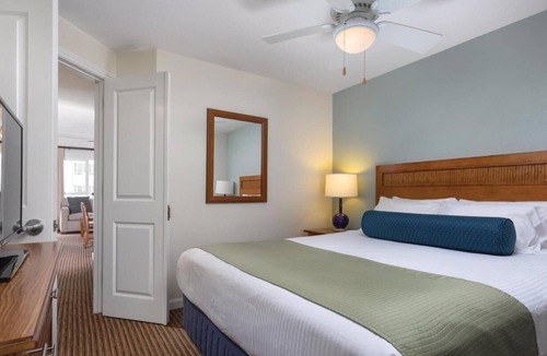 Townsite Resort | Club Wyndham Oceanside Resort 2 Bedroom Deluxe Oceanview